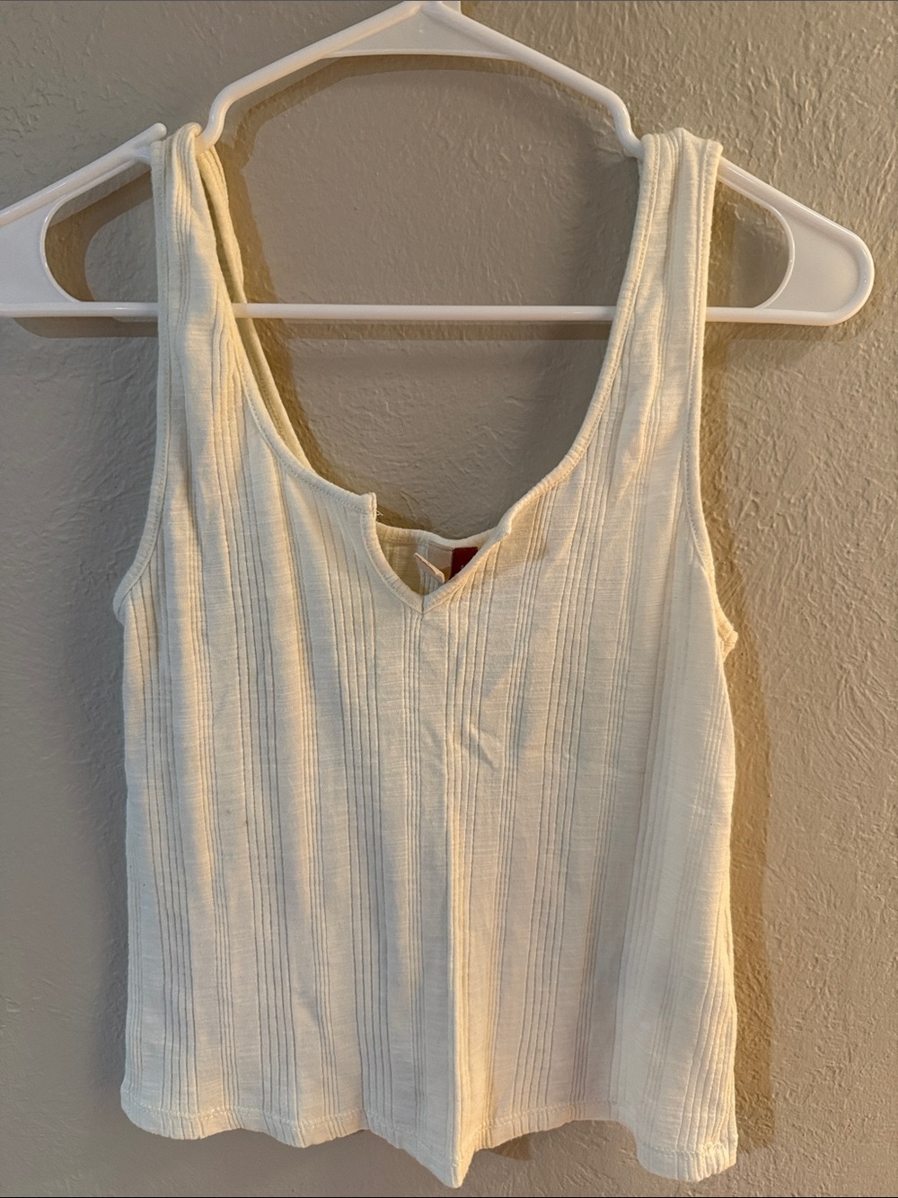 Pilcro Ivory Ribbed V-Neck Tank
